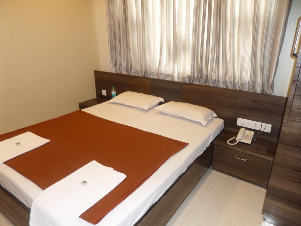 Sai Heera Residency Hotel Shirdi Quarto foto